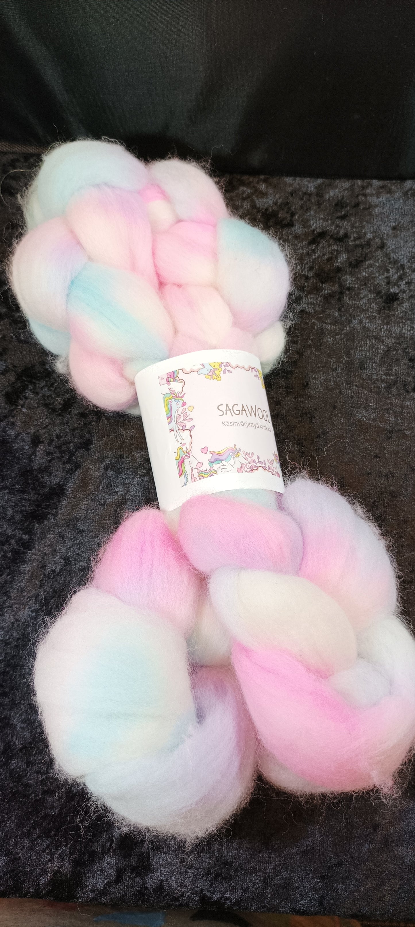 Käsinvärjätty villatopsi Polwarth, 100g