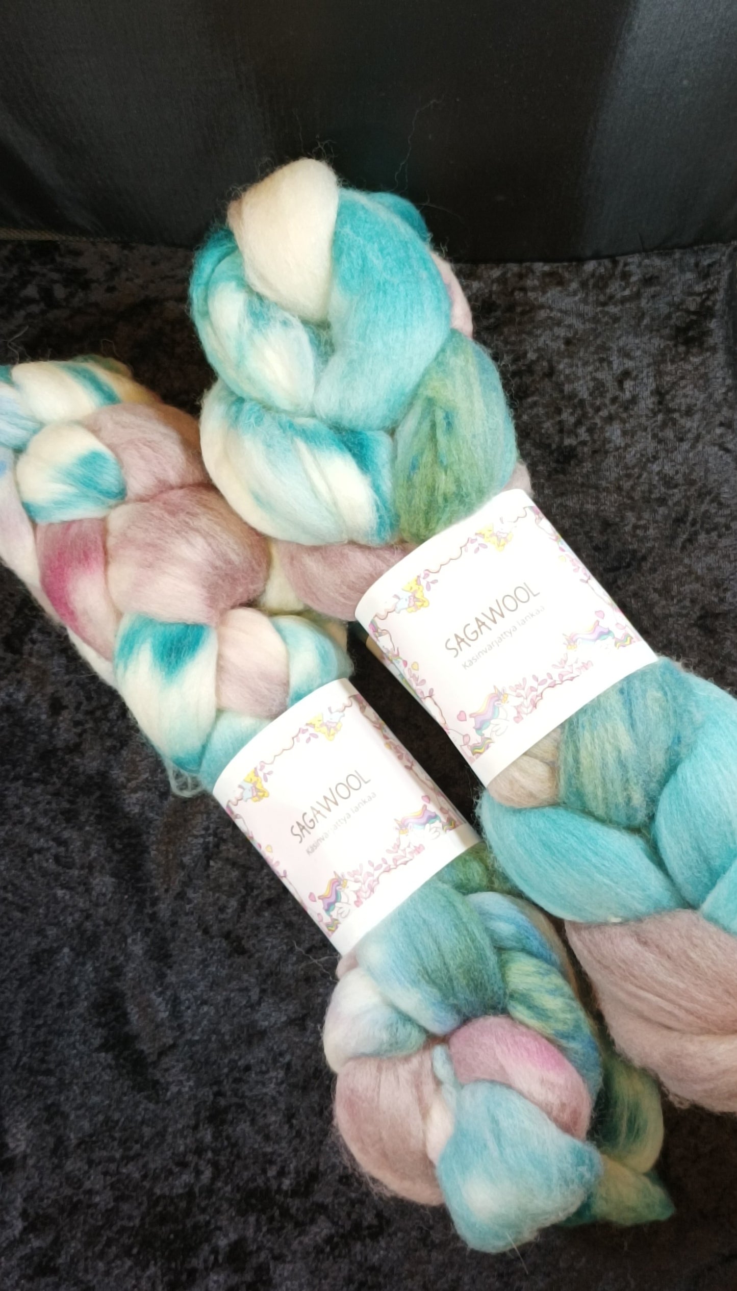 Käsinvärjätty villatopsi Polwarth, 100g