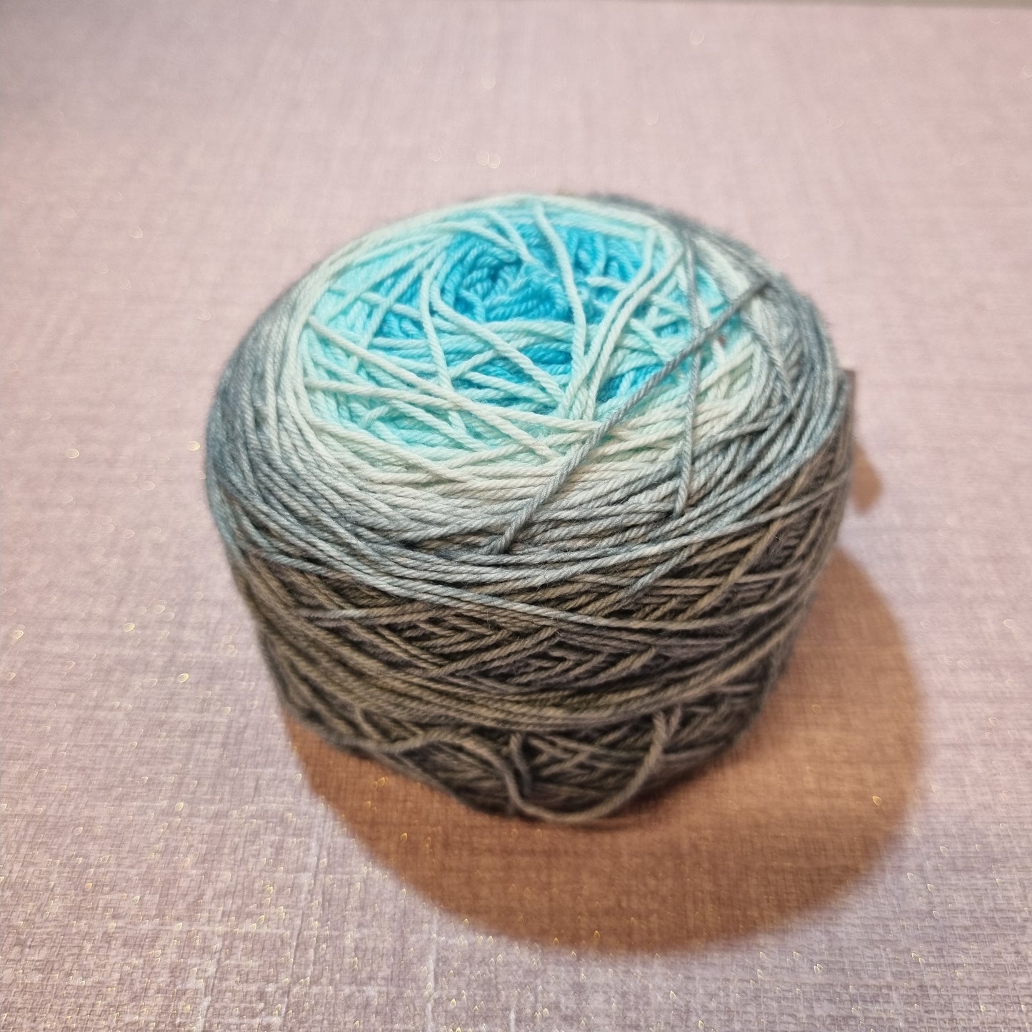 Liukuvärjätty Irja merinosock, fingering, 100g/400m