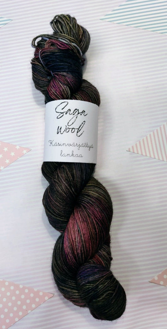 Sagawool Lauri BFL sukkalanka, fingering
