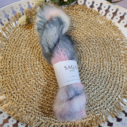 Lassi highland wool fluff, DK