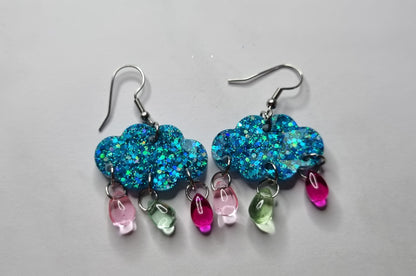 Sadepilvi korvakorut, käsintehty