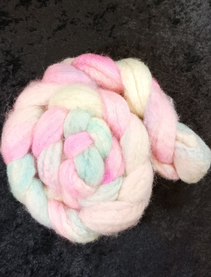 Käsinvärjätty BFL villatopsi, 100g