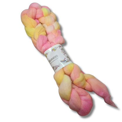 Käsinvärjätty villatopsi Corriedale 100g.