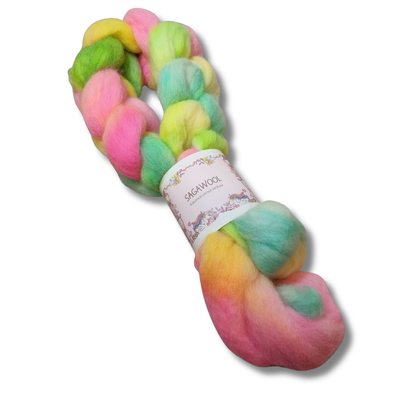Käsinvärjätty villatopsi Corriedale 100g.