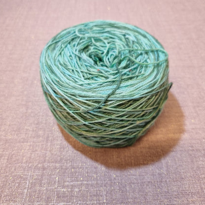 Käsinvärjätty puuvilla fingering, 100g/400m