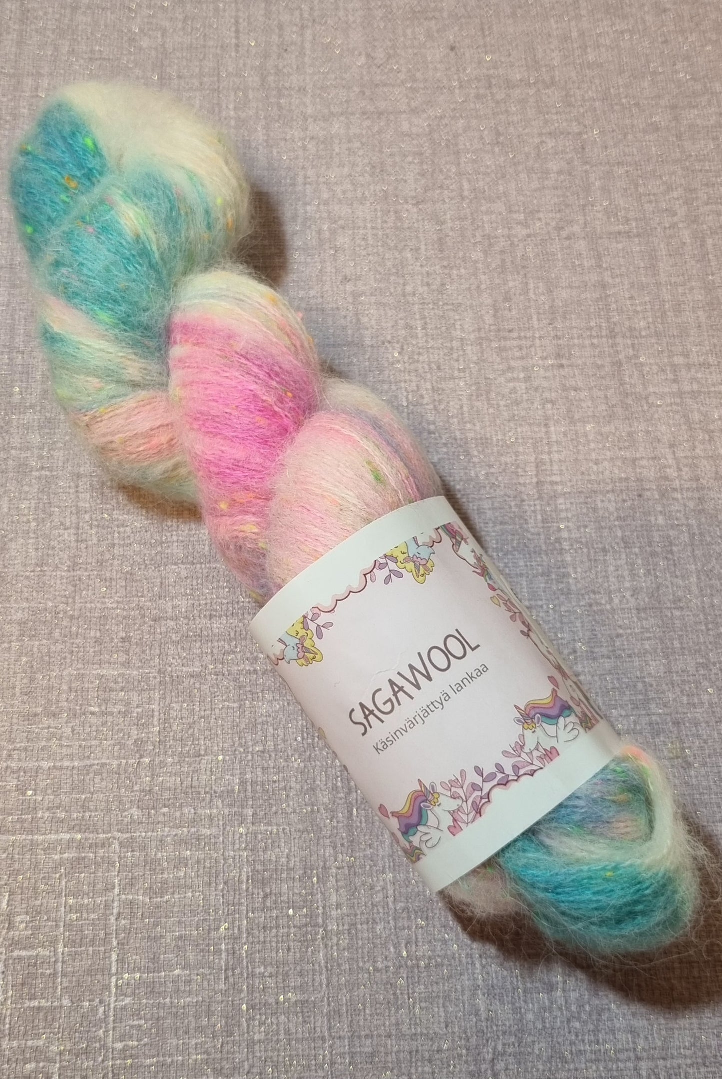 Siiri neontweed Fluff.