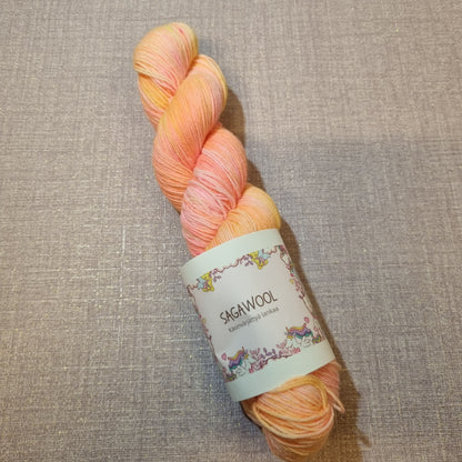 Sagawool Lauri BFL sukkalanka, fingering