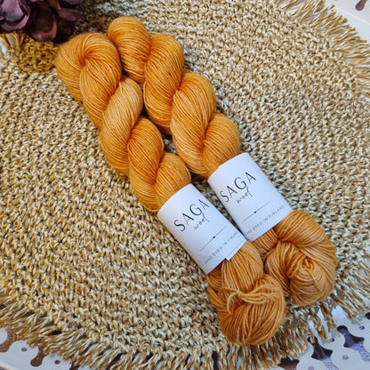 Lauri BFL villasekoitus, fingering, 50g.