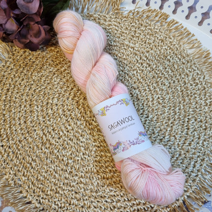 Aino alpakkasukka, fingering