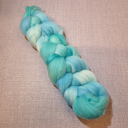 Käsinvärjätty Polwarth villatopsi,50g