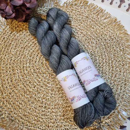 Lauri BFL villasekoitus, fingering, 50g.