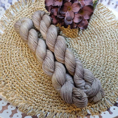 Lauri BFL villasekoitus, fingering, 50g.