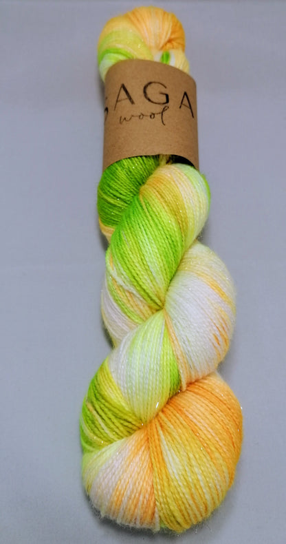 Iida glitterlanka, fingering
